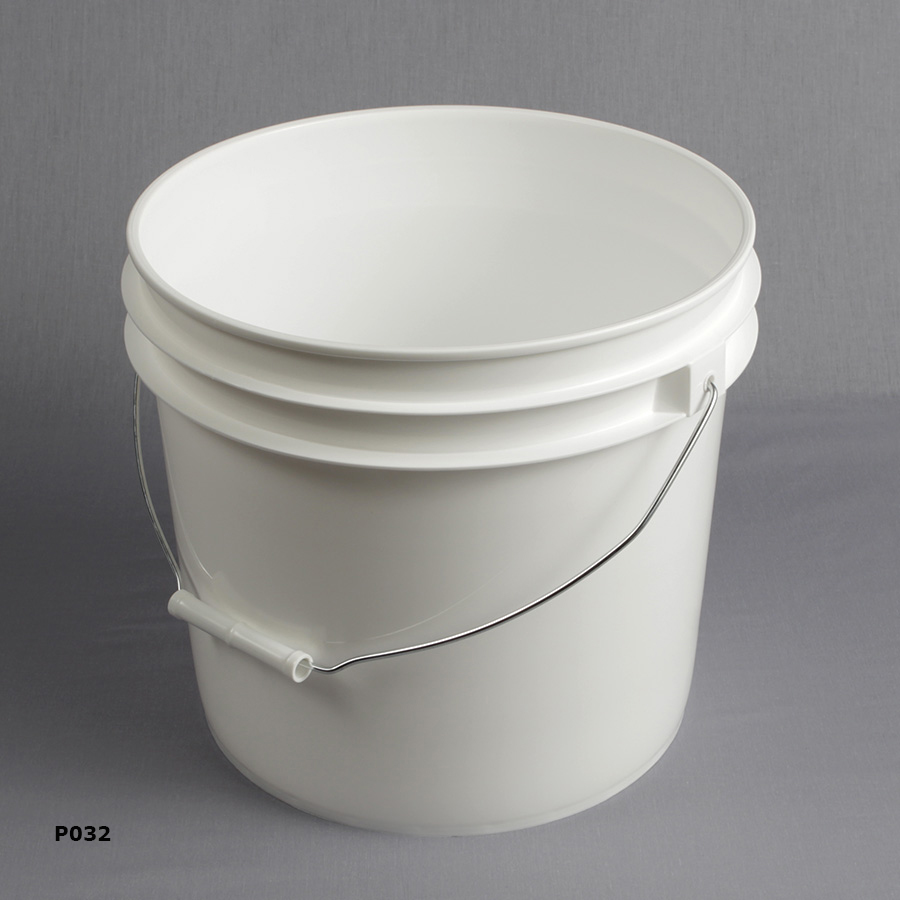 3.5 Gallon Bucket Metal Handle with Lid, White