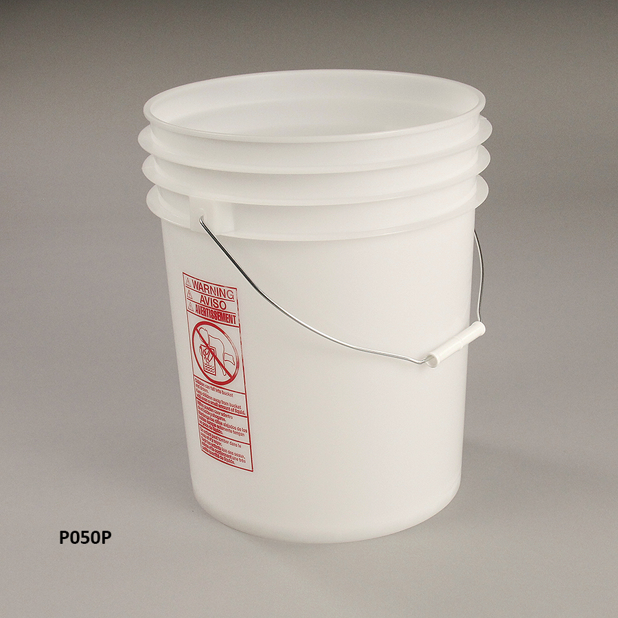 5 Gallon White Plastic Pail (90 mil), w/Metal Handle, Regrind (P4 Series)