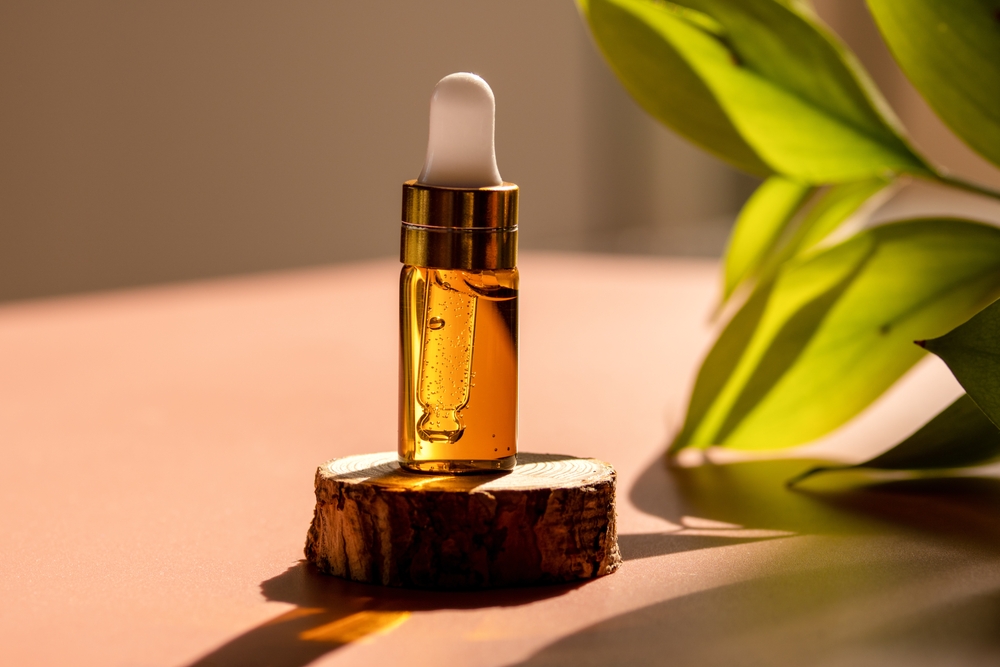 dropper vs roll-on essential oil bottles
